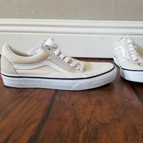 Vans Other - 🎉HP🎉 NWOT Unisex Van's sneakers